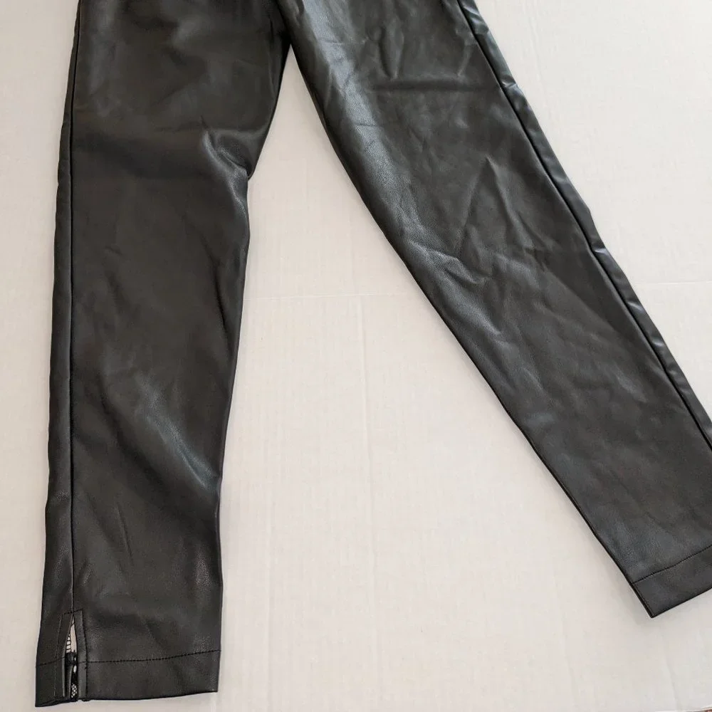 VENUS Women's Faux Leather  Lace Pants  Size 6  Black & White  NWOT